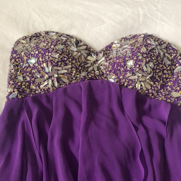 Dress - Picture 3 of 6